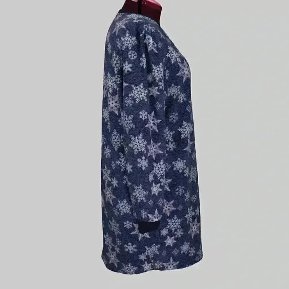 CARISMA fleece pajama top XL blue with‎ white snowflakes - Picture 2 of 10
